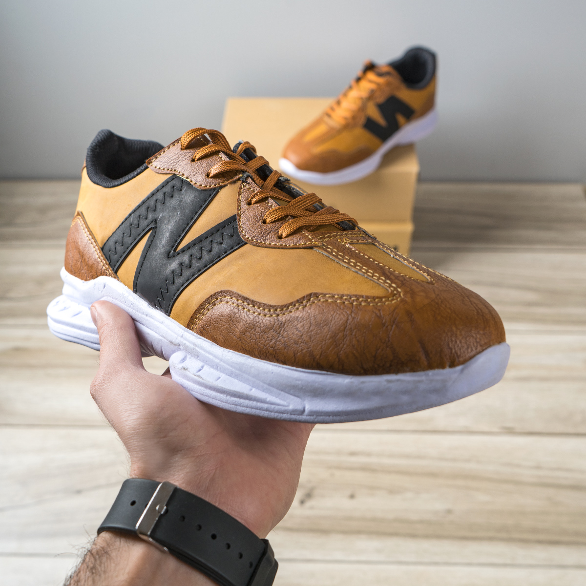 کفش مردانه عسلی مدل Romik