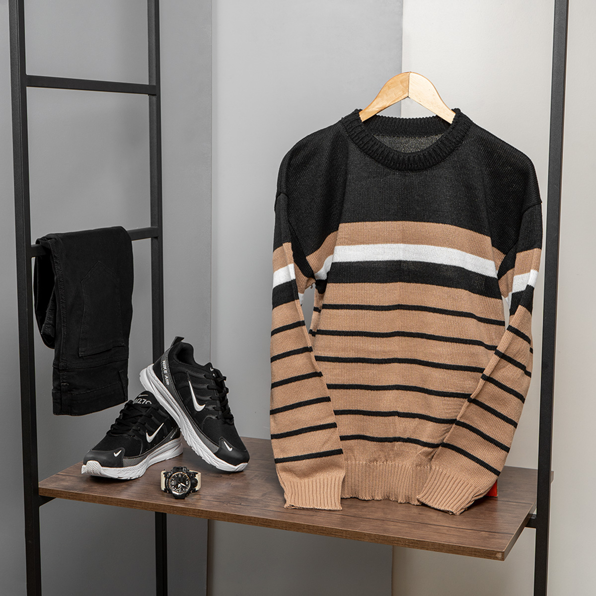 پلیور دورنگ مشکی کرم مدل Zaka