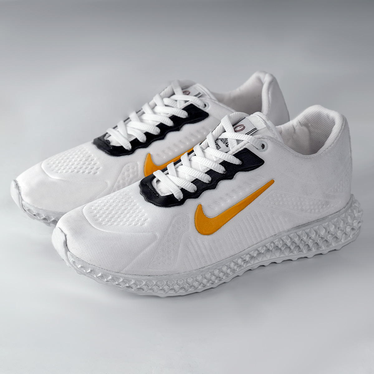 کفش ورزشی(T) نایک سفید زرد مدل Ht30