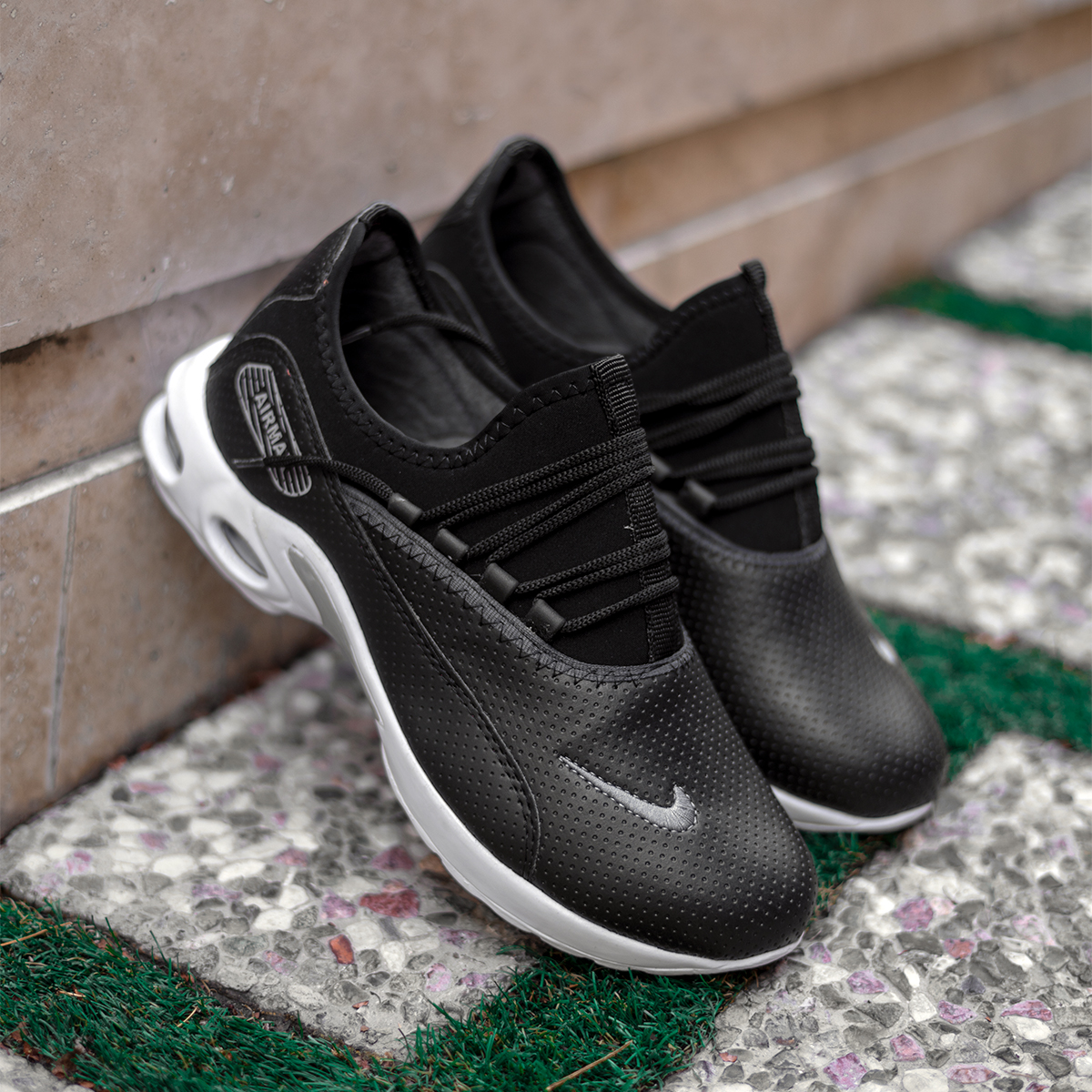 کفش ورزشی Nike airمردانه مشکی مدلoriya