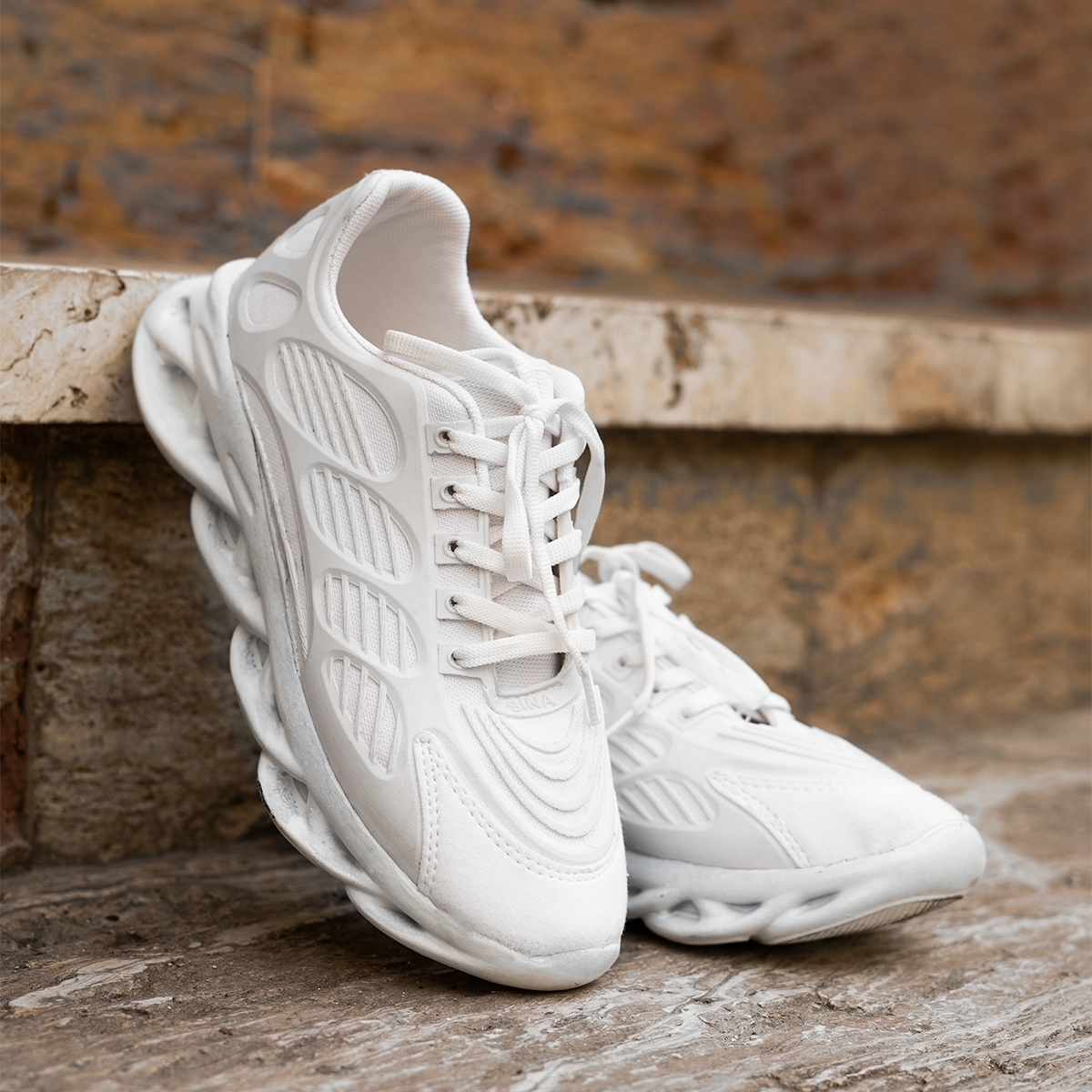 کفش ورزشی دخترانه سفید مدل Sanam