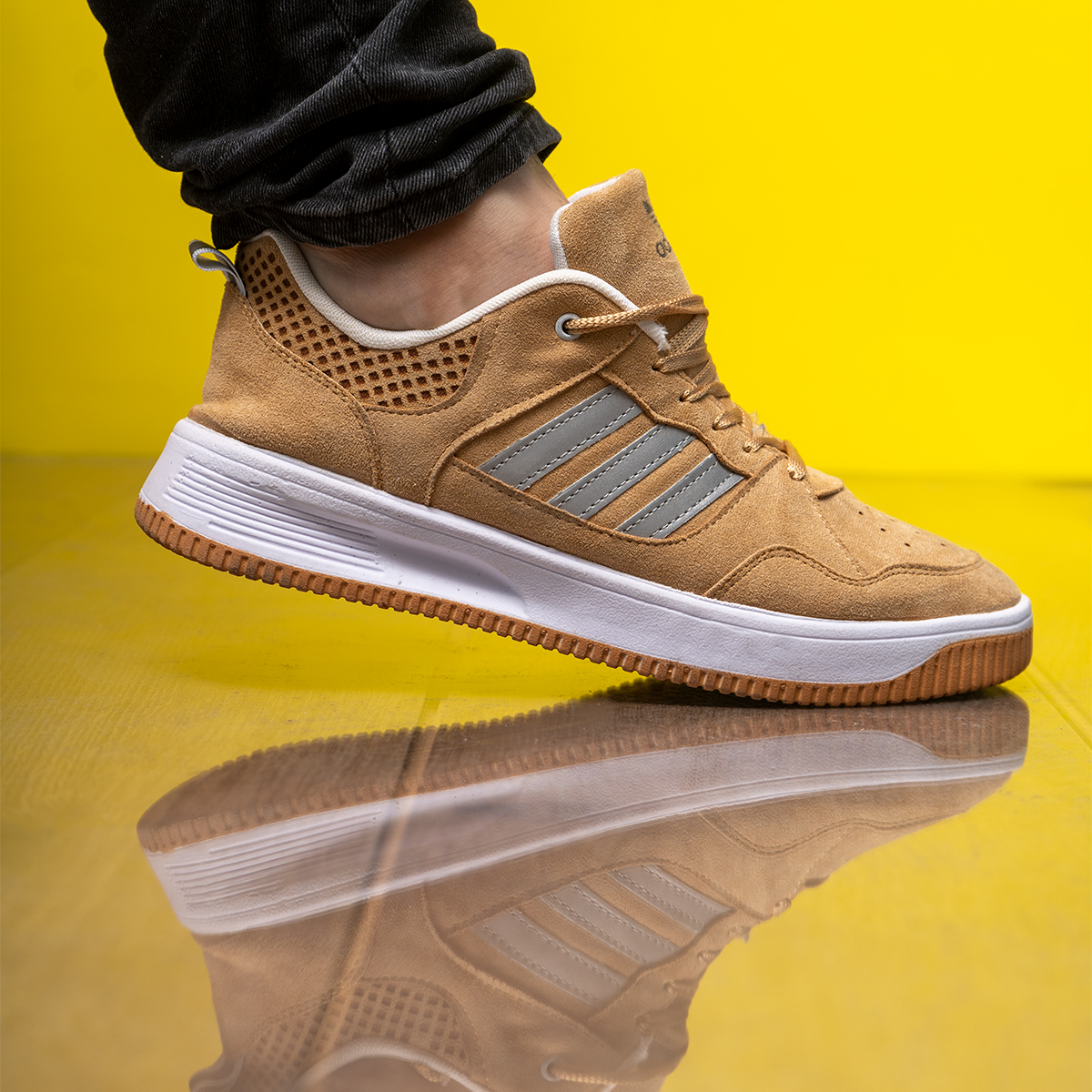 کفش تخت مردانه کرم مدل Tishin