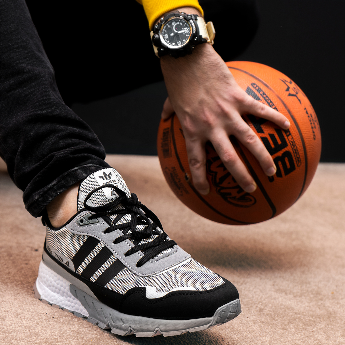 کفش ورزشی آدیداس طوسی مردانه مدل Ario