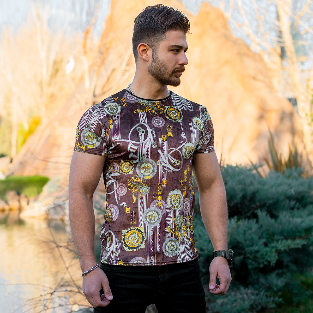 تیشرت مخمل طرحدار مردانه مدل versace