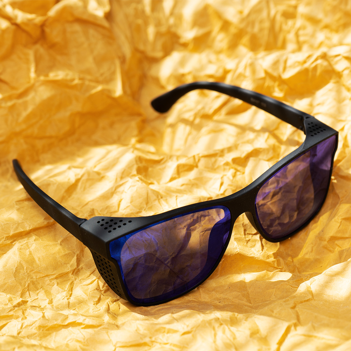 عینک صفحه آبی مدل FR70