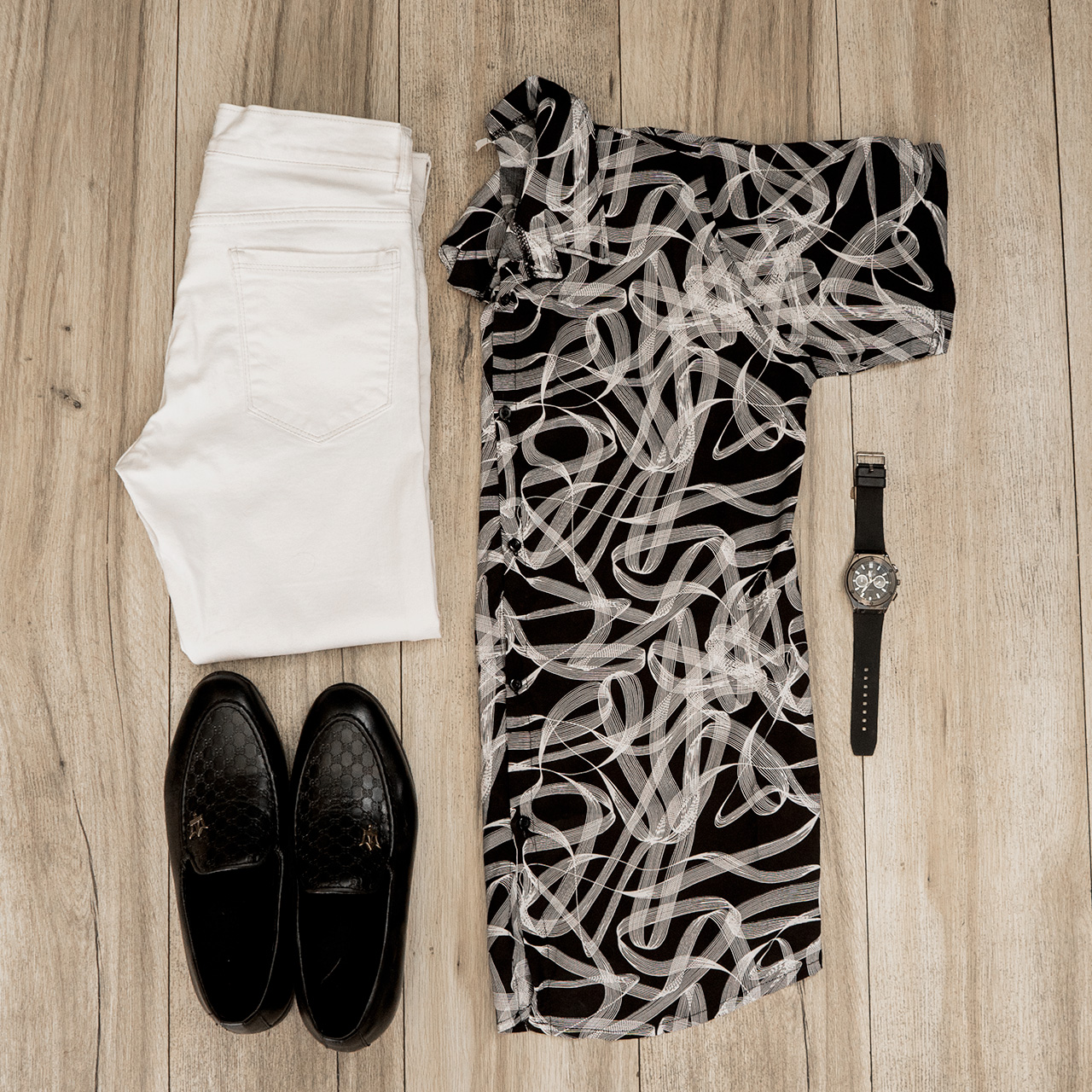 پیراهن مردانه مشکی خط پیچ مدل 58