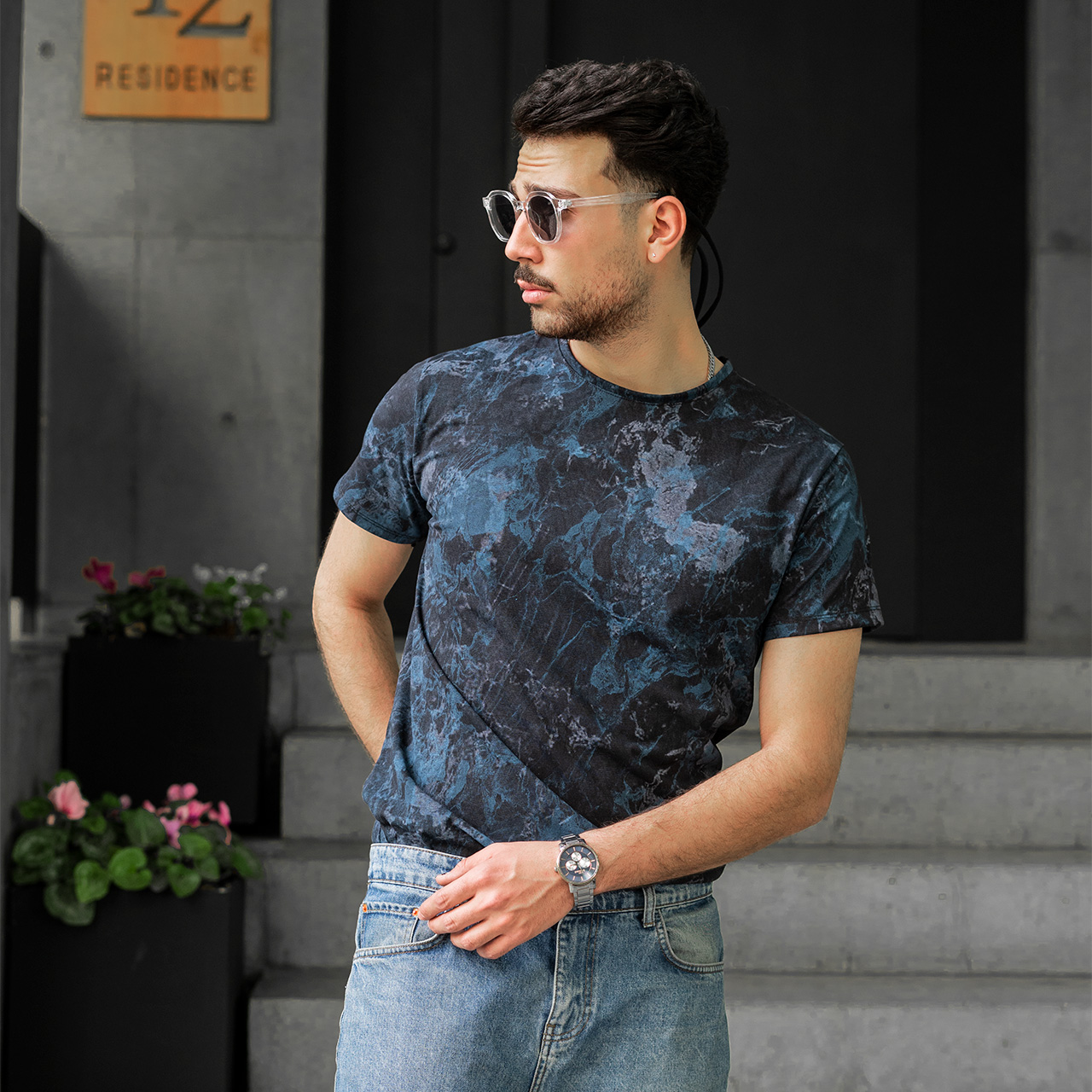 تیشرت مردانه مشکی آبرنگی مدل 61