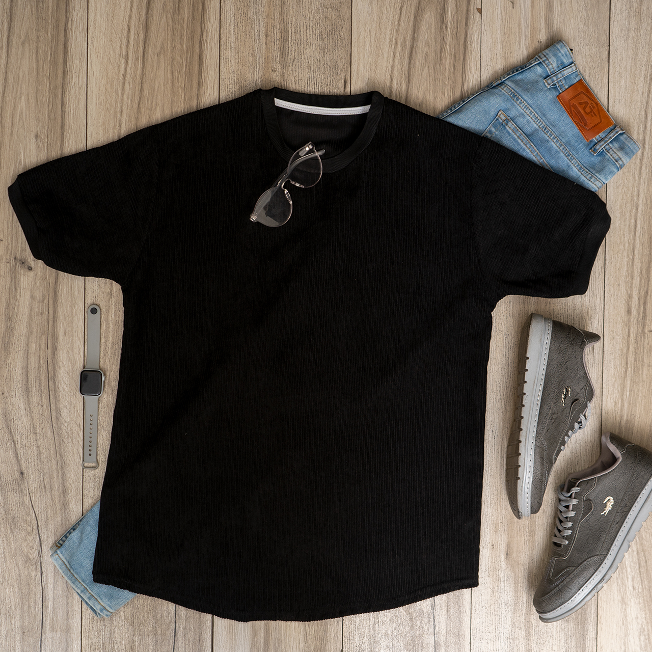 تیشرت مخمل کبریتی مشکی مردانه مدل Farshid