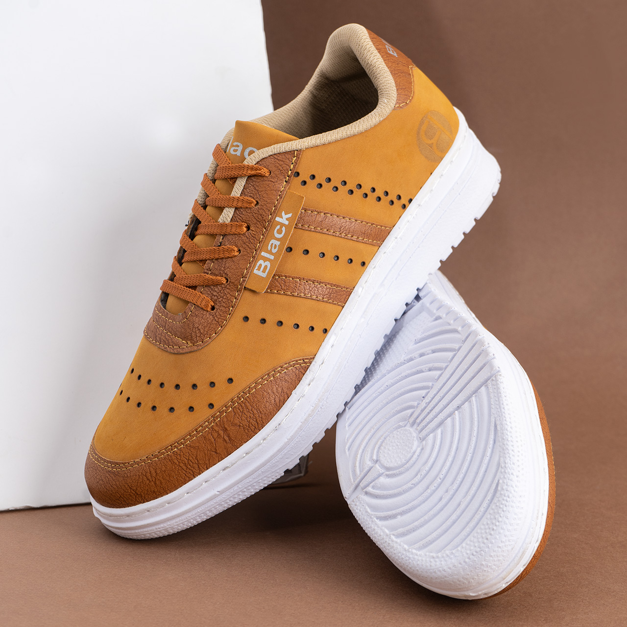 کفش تخت مردانه عسلی زیره سفید مدل Black