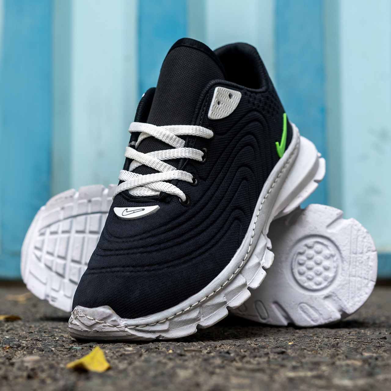 کفش ورزشی (T) مردانه نایک مشکی مدل w9