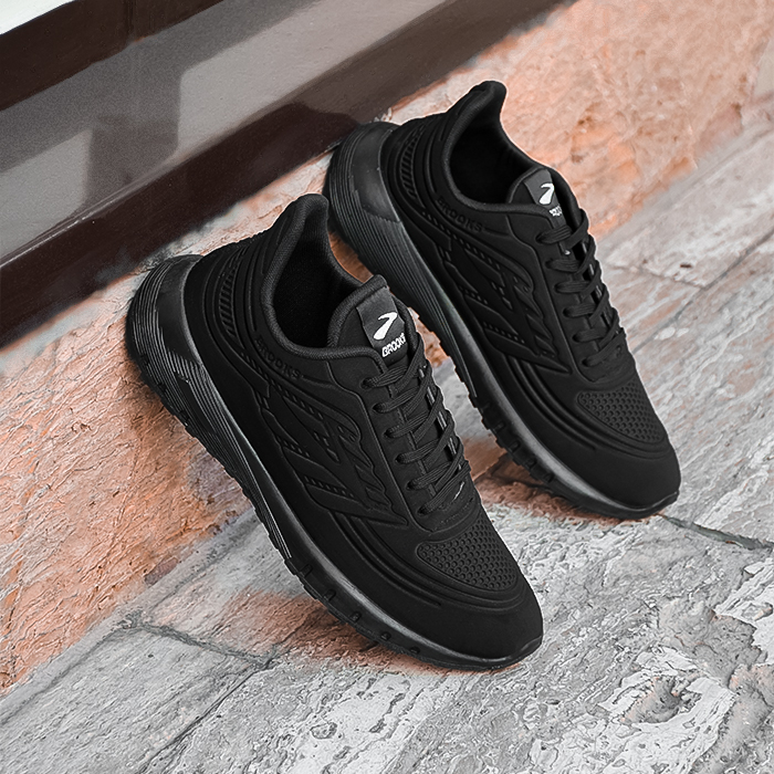 کفش ورزشی مردانه Brooks مشکی مدل SANO