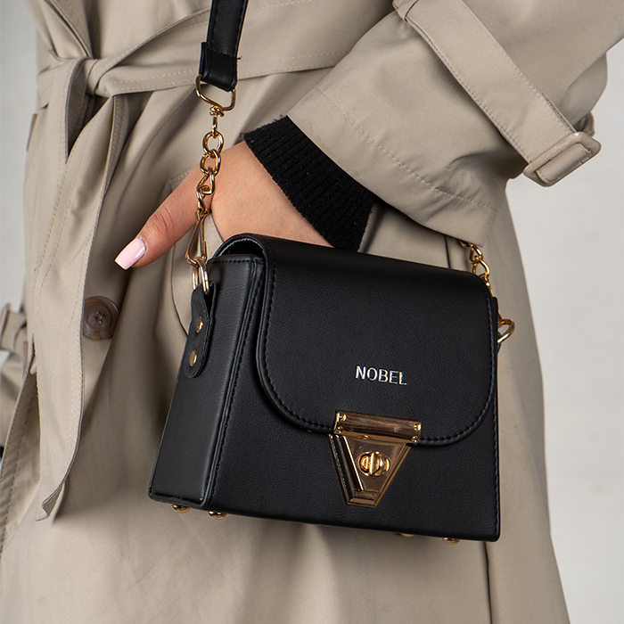 کیف پاسپورتی زنانه مشکی مدل Tara