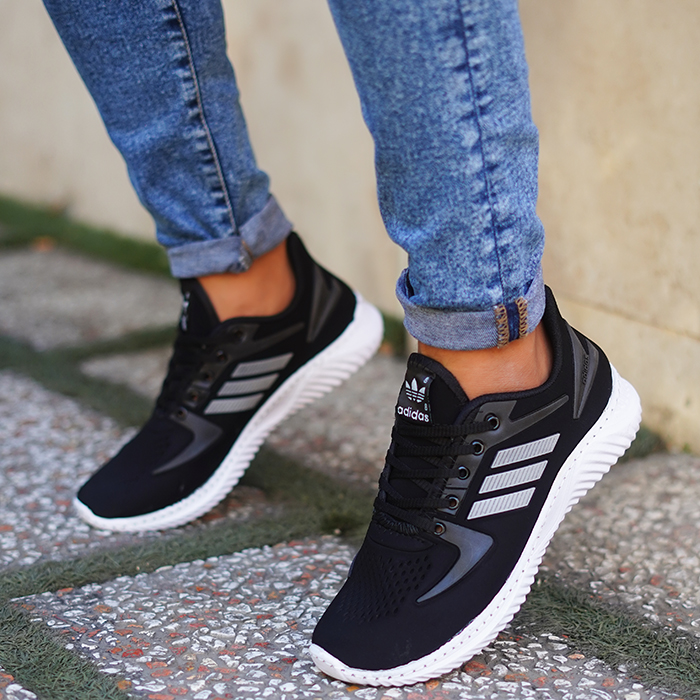 کفش ورزشی مردانه آدیداس مشکی (زیره سفید) مدل zarax