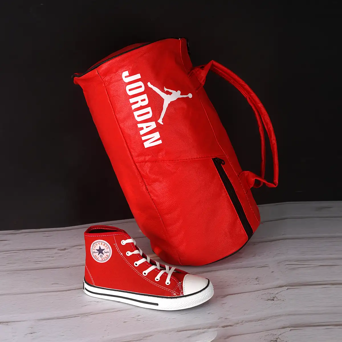 کیف ورزشی قرمز Jordan مدل J72