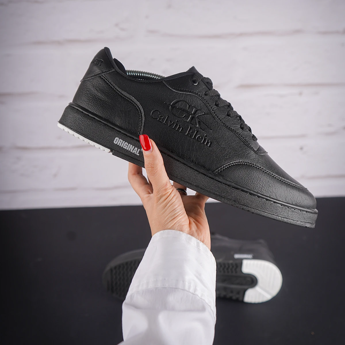 کفش تخت مردانه مشکی مدل CALVIN KLEIN
