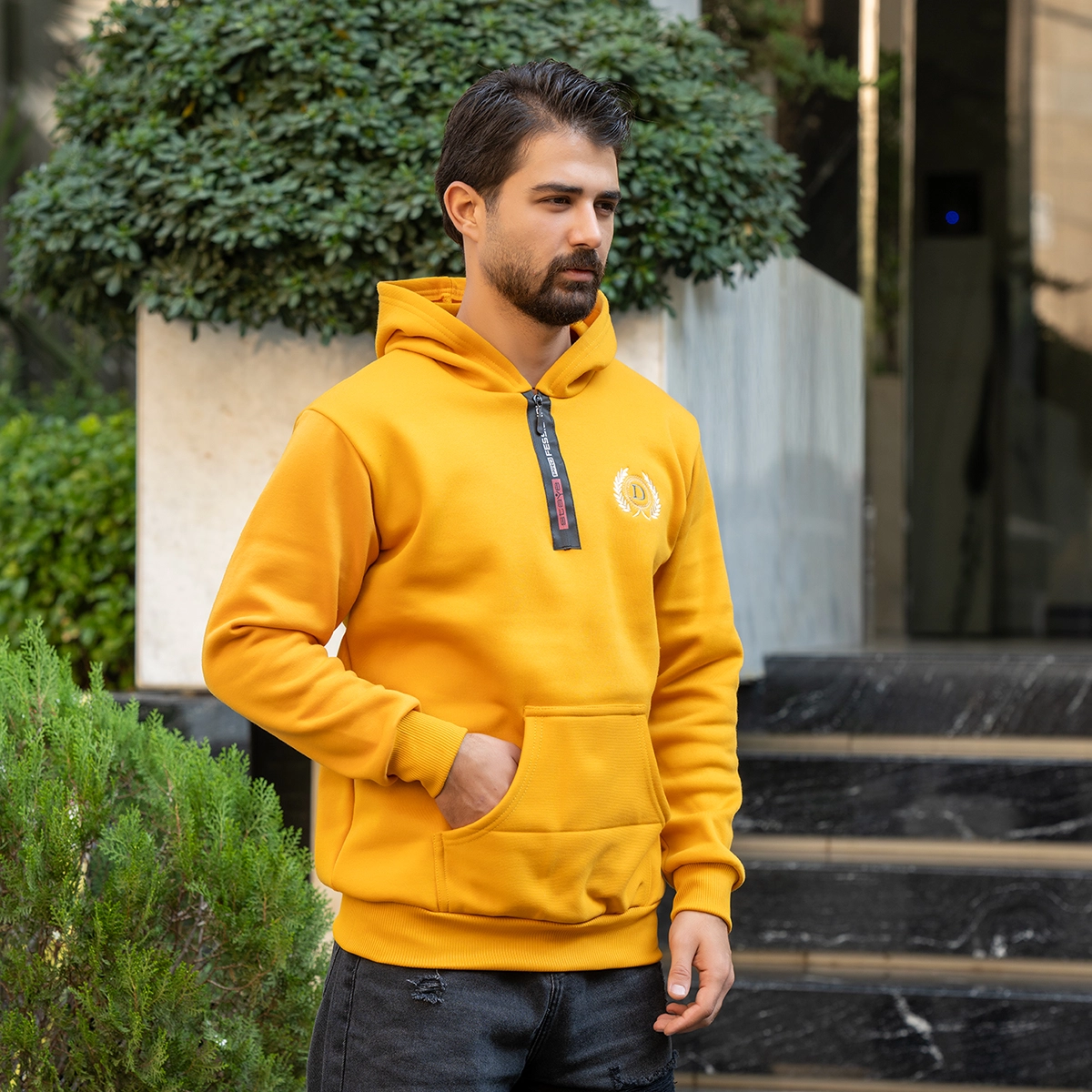 هودی مردانه طرح D خردلی مدل Parham