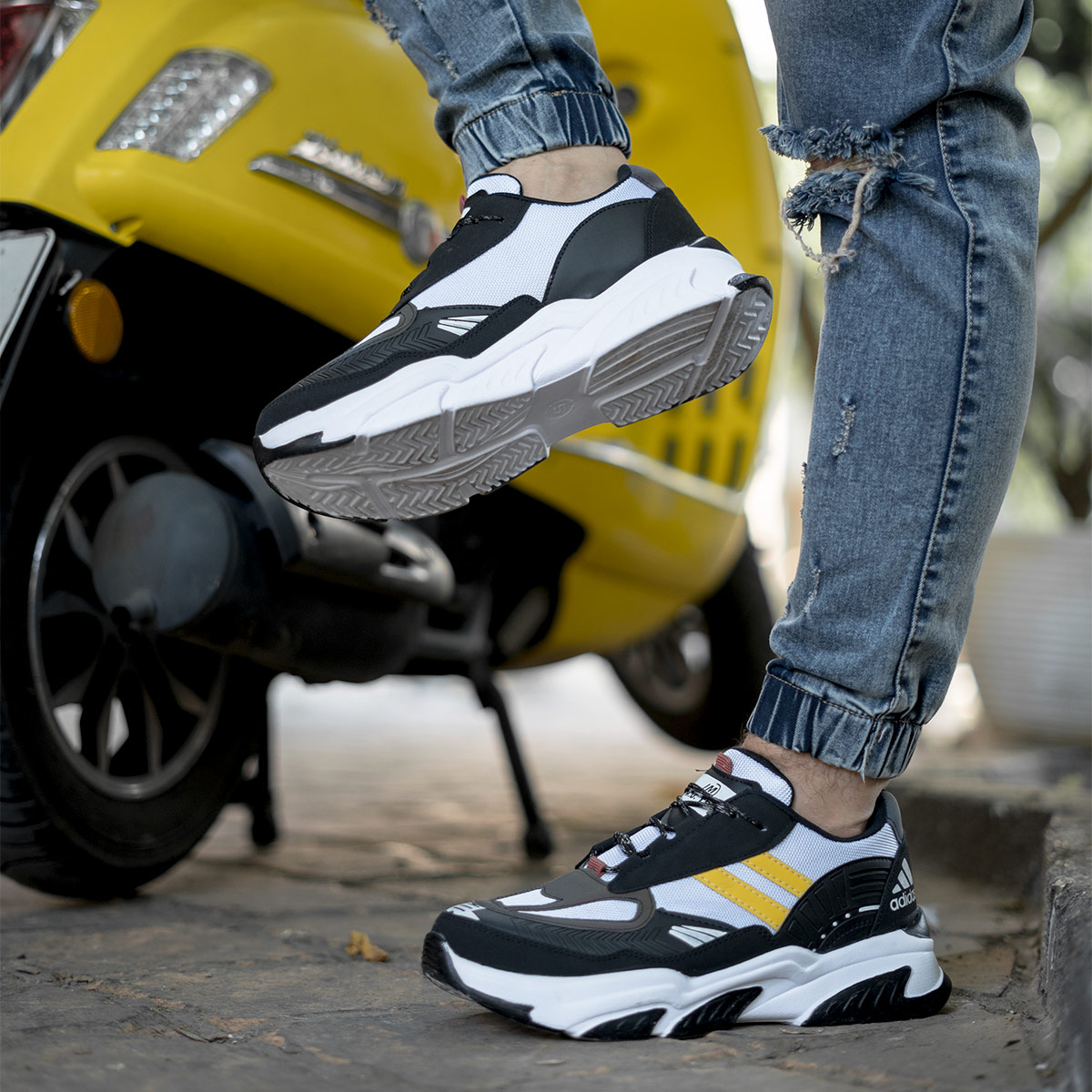 کفش ورزشی Adidas مردانه طوسی مدلArnold