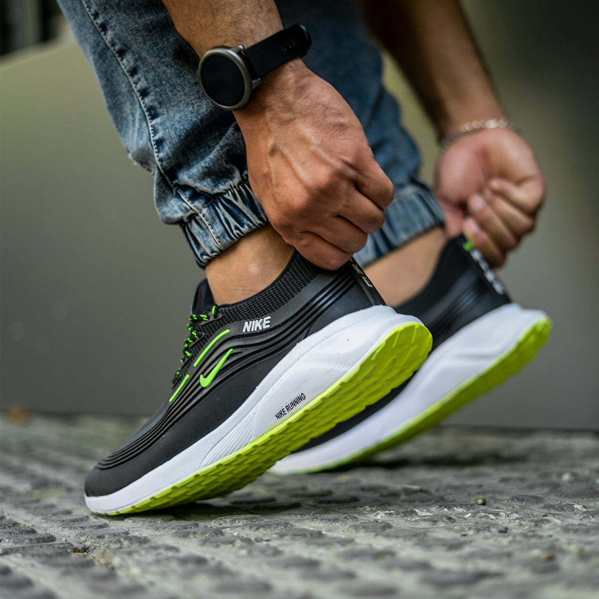 کفش ورزشی Nike مردانه مشکی سبزمدل Viliam