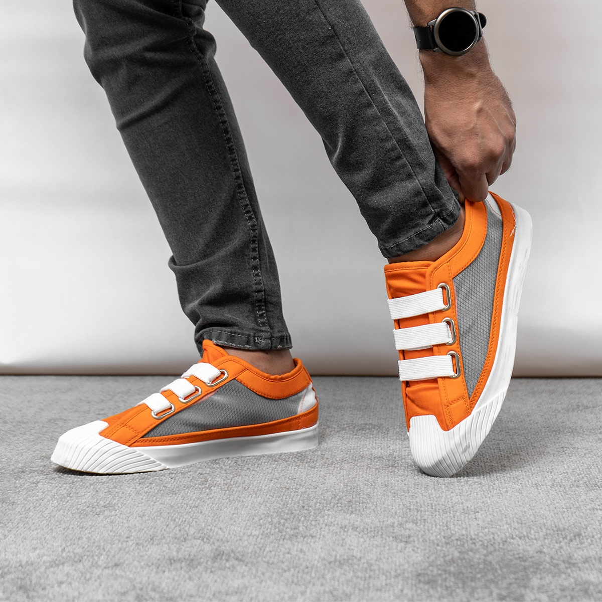 کفش ورزشی سفید نارنجی مردانه مدل Apali