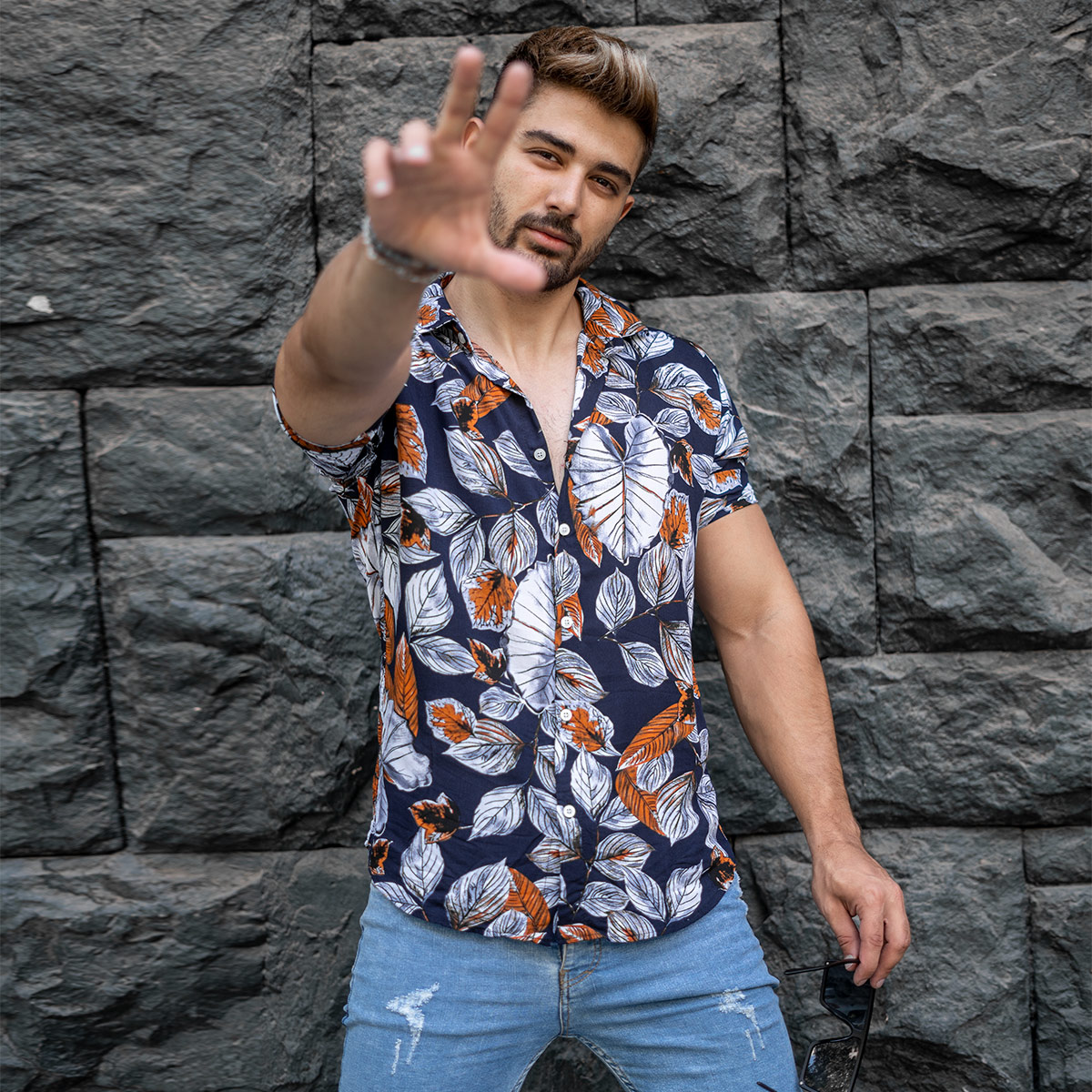 پیراهن هاوایی مردانه سرمه ای مدل Dena