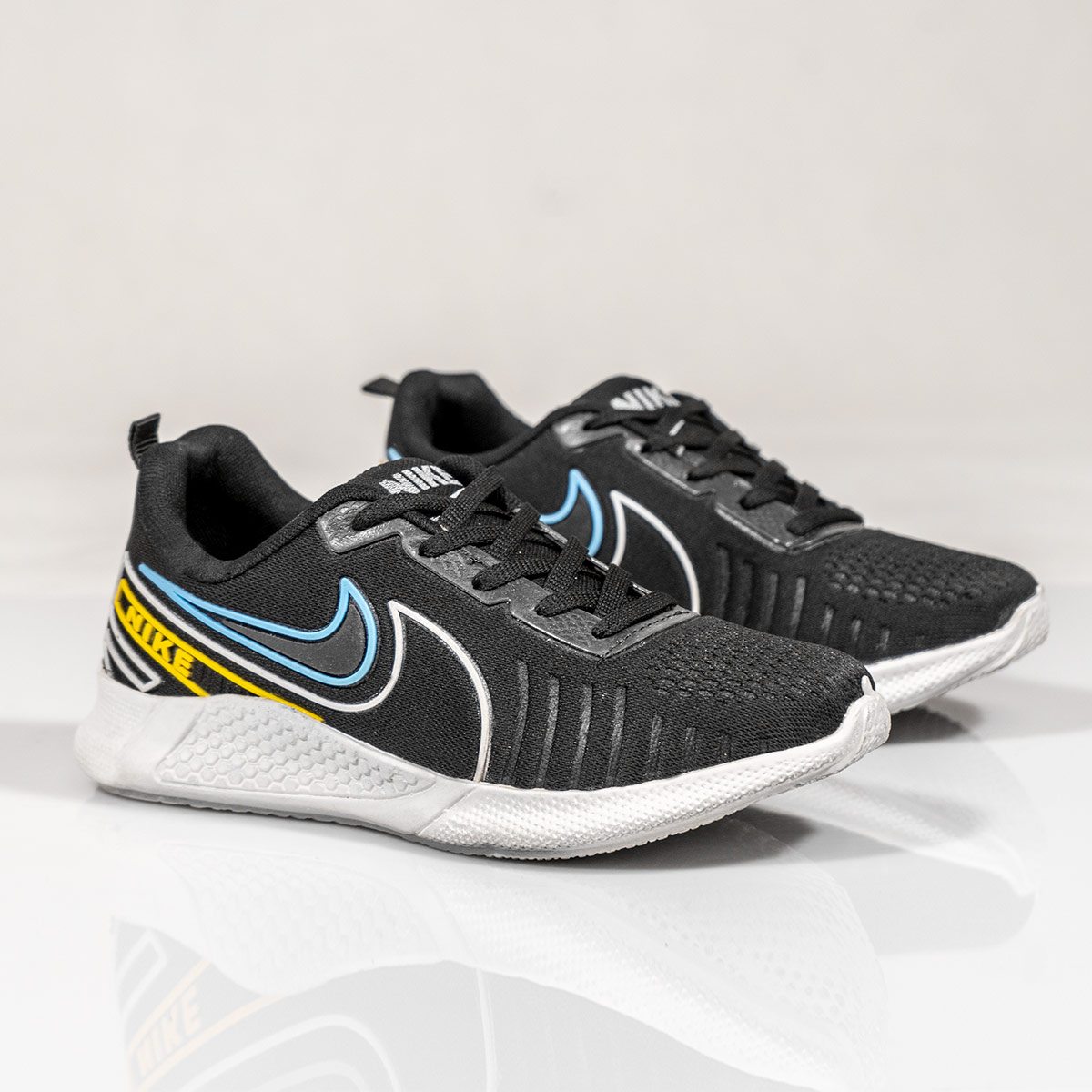 کفش ورزشی Nikeمردانه مدل Otana