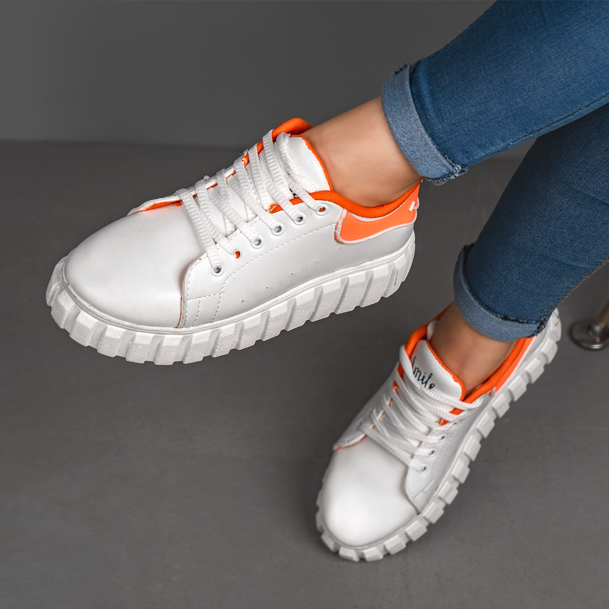 کفش ورزشیsmile زنانه سفید نارنجی مدل Aspin