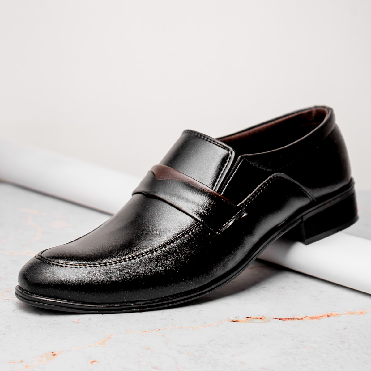 کفش رسمی مردانه مدل Karel